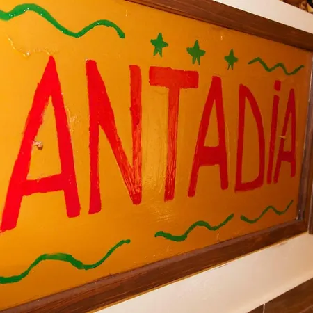 Homestay Casa Antadia 25 *