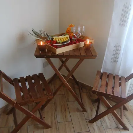 Terminal Bus Cairoli Bed & Breakfast *