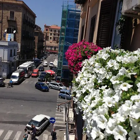 White 3* Palermo