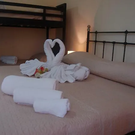 Casa Antadia 25 *