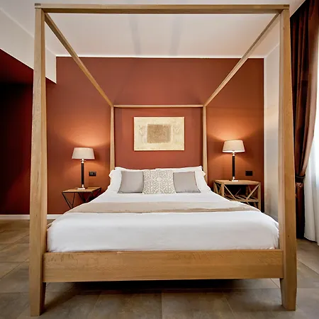 Delle Vittorie Luxury Rooms&suites Bed and breakfast 2*