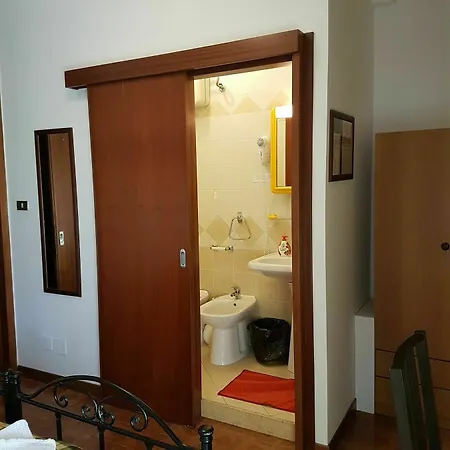 Casa Riccio 招待所 3*