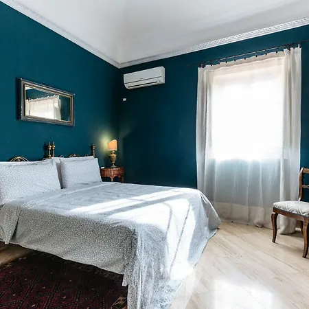 Sant'elia Prestige With Balcony Apartment Palermo