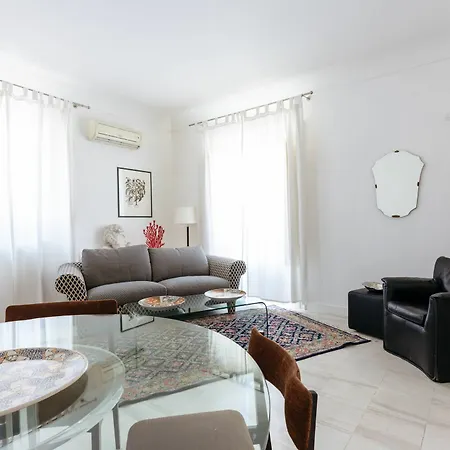 Apartment Sant'elia Prestige With Balcony