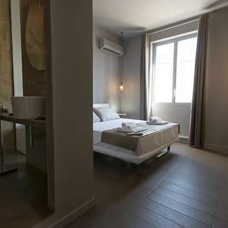 Casa de hóspedes Dimora Villareale 3*