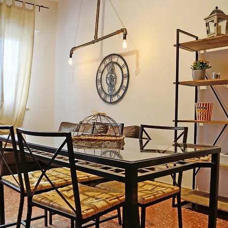 Piazza Marina 3*
