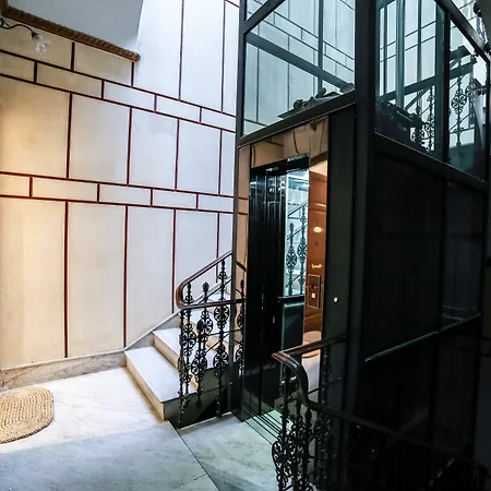 Family Affair Luxury Rooms&suites 住宿加早餐酒店
