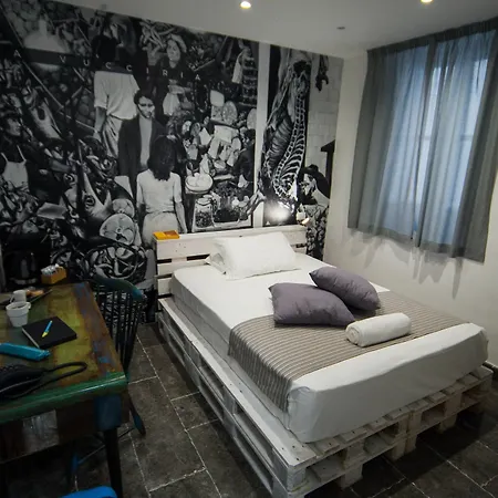 Gallery 2*