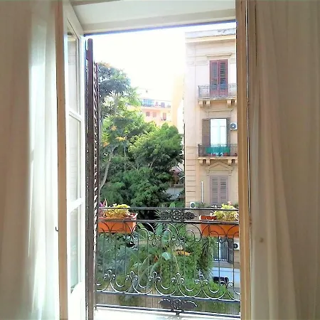 Bed&book Palazzo Cutelli 3* Palermo