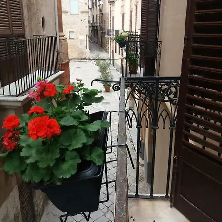 Appartamento La Stanza Del Vicolo Palermo