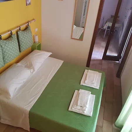 Holiday home Casa Vacanze Volturno 16 *