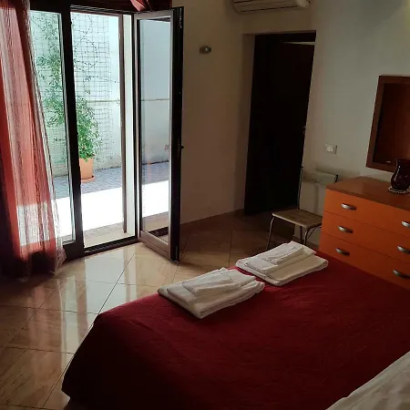 Holiday home Casa Vacanze Volturno 16