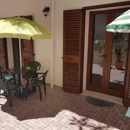 Holiday home Casa Vacanze Volturno 16 *