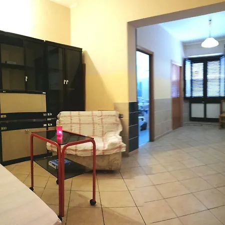 Via Giovanni Travaglia, Free Space Quarto em Acomodações Particulares