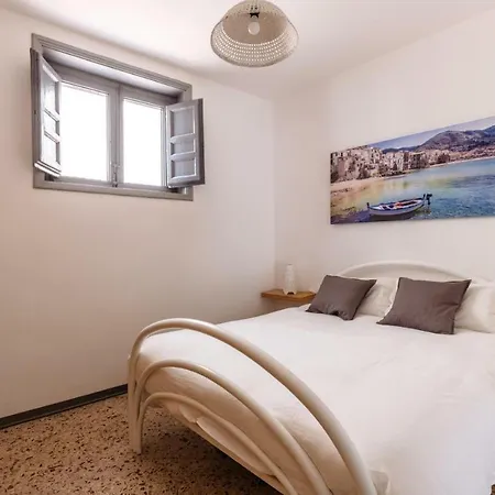 Apartment Pilly House Ballaro