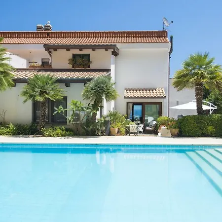 Appartamento Laura With Pool By Wonderful Italy Palermo