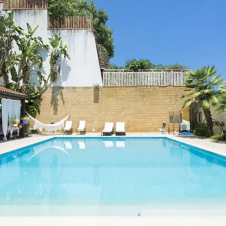 Laura With Pool By Wonderful Italy * Palermo