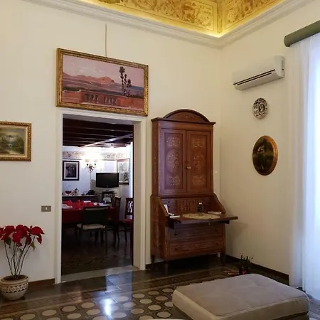 Casa De Spuches Holiday home
