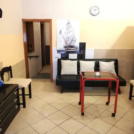 Quarto em Acomodações Particulares Via Giovanni Travaglia, Free Space *