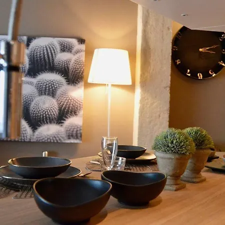 Laurana Apartment *