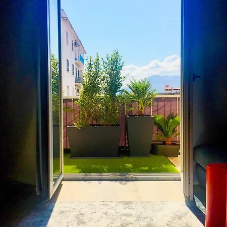 Apartment Laurana *