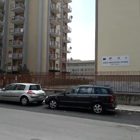 Signorile In Condominio Rallo