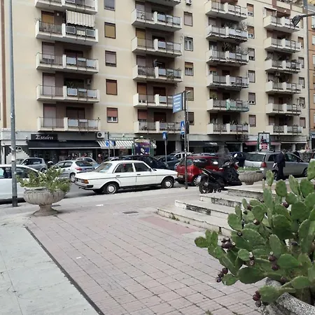 Alloggio in famiglia Signorile In Condominio Rallo *