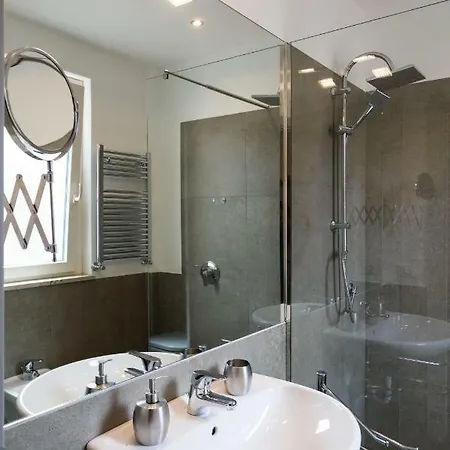 Overseas - Penthouse - Attico - Palazzo San Matteo - *