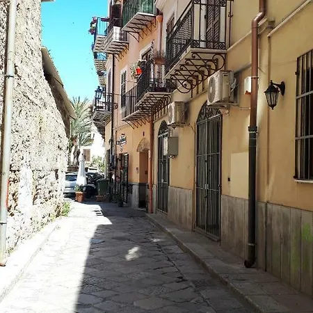 Apartament La Tana Di Vicolo San Carlo