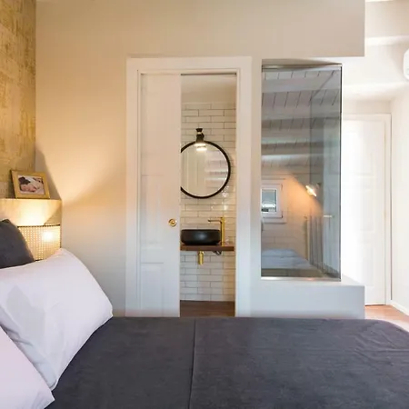 Magic House Apartment *