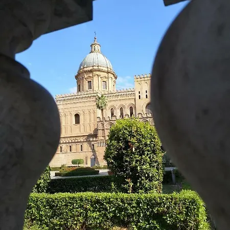 La Finestra Sulla Cattedrale - Colazione Di Benvenuto Apartment *