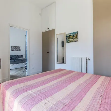 Go Go House 2 Casa Aprile Apartament *