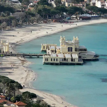 La Favorita - Ben Collegato Con L'aeroporto, La Di Mondello E Il Centro Alloggio in famiglia *