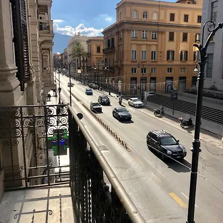 Palazzo Caltagirone Appartement Palerme