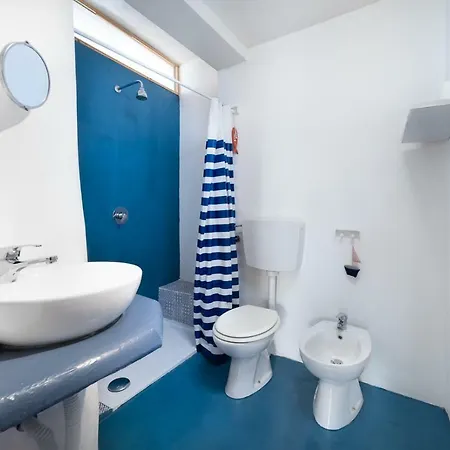 Bed&book Giusino Bed & Breakfast