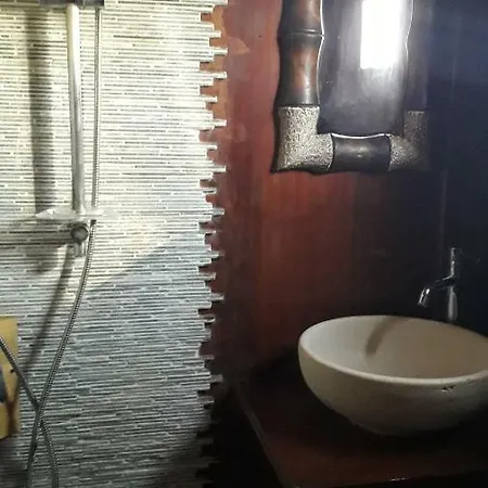 Hotel en barco Osman Aga *