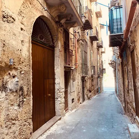 Apartment La Finestra Sulla Cattedrale - Colazione Di Benvenuto Palermo