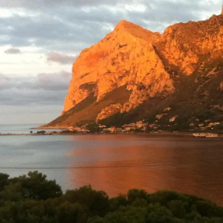 Bellevue Del Golfo & Hotell