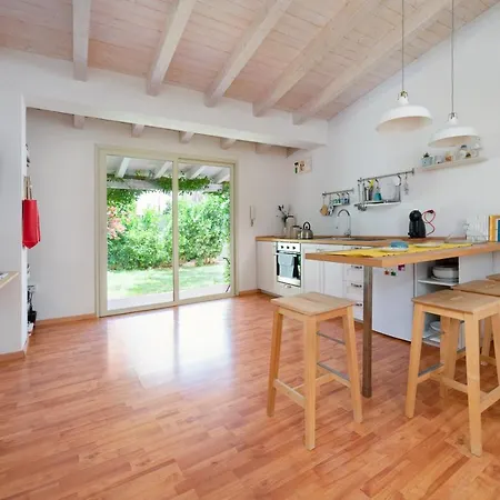 Bed&book Giusino Bed & Breakfast 2*