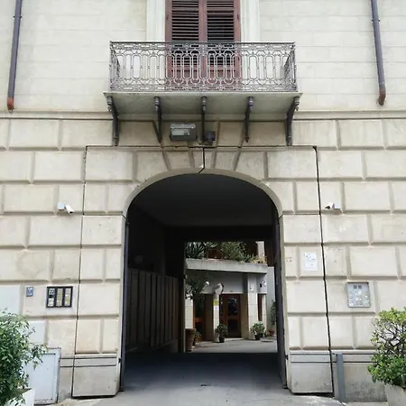 Corso Pietro Pisani 22 *