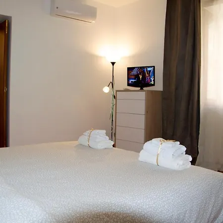 La Tana Di Vicolo San Carlo Apartment