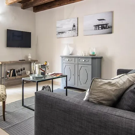 Gravina Apartment *