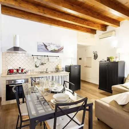 Butera Apartment *