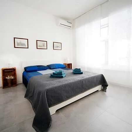 Casa4casa Apartment Palermo