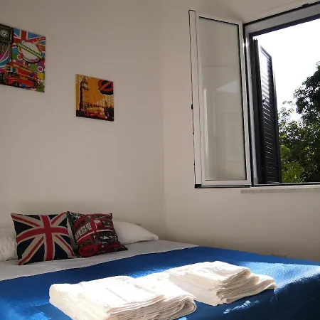 To Bed Guest house *