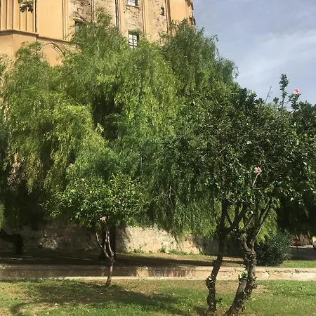 Dom wakacyjny Around Cassaro House