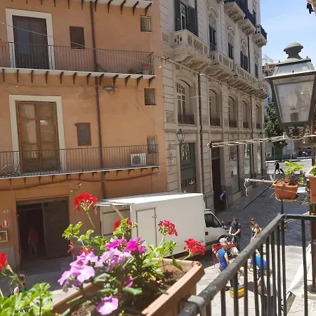 La Casa Sul Vicolo Sant'anna Apartment