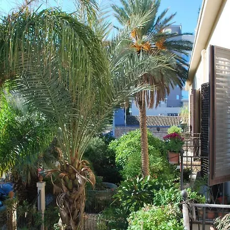 Casa Immersa Nel Al Centro Di Apartment Palermo