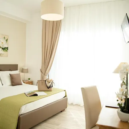 Porta Aragonese Luxury בית הארחה