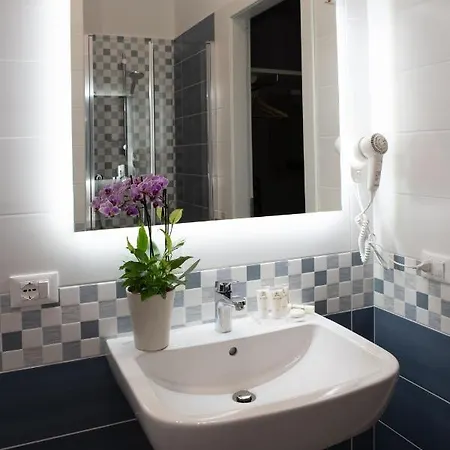 Porta Aragonese Luxury בית הארחה 2*